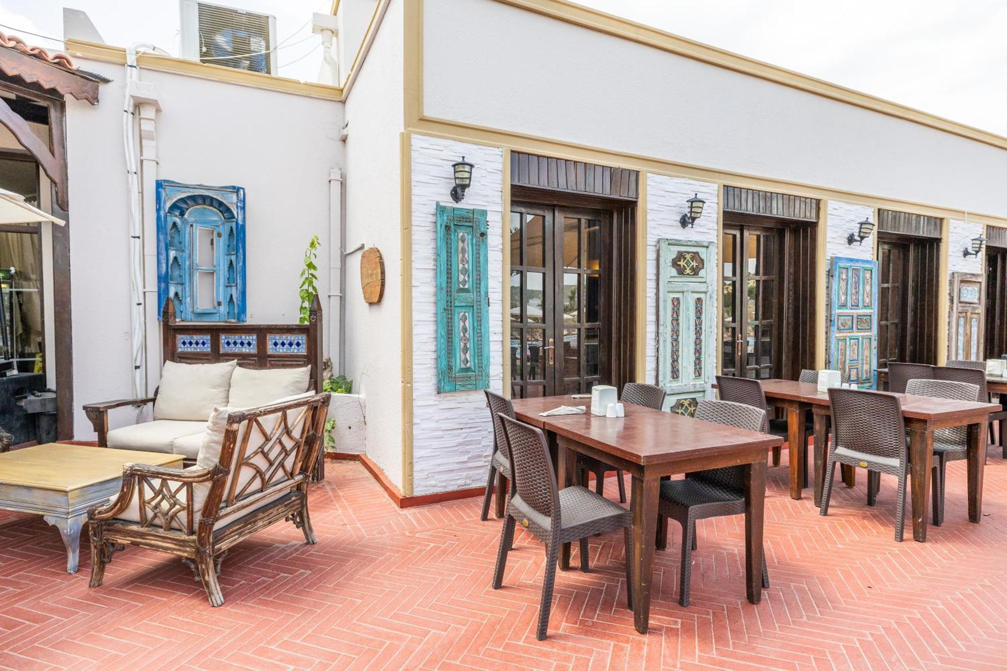 Otel Alexander The Great &